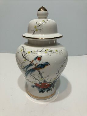Vintage Jay China Ginger Jar Birds and Floral Made in Japan